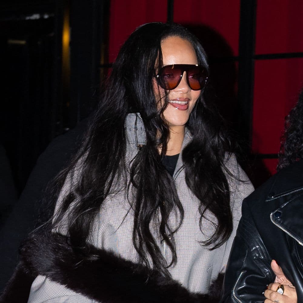  Just in Case You Needed a Reminder, Heels Look Coolest With This Legging Style 