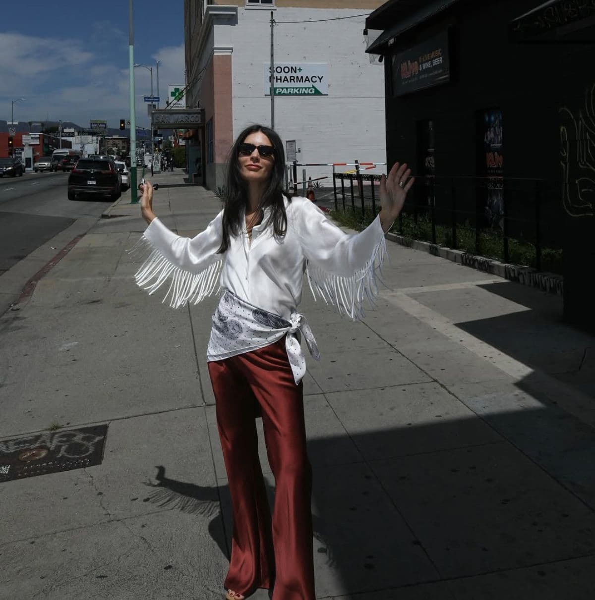  The Elegant Accessory L.A. Fashion Girls Are Wearing to Look Chic This Season 