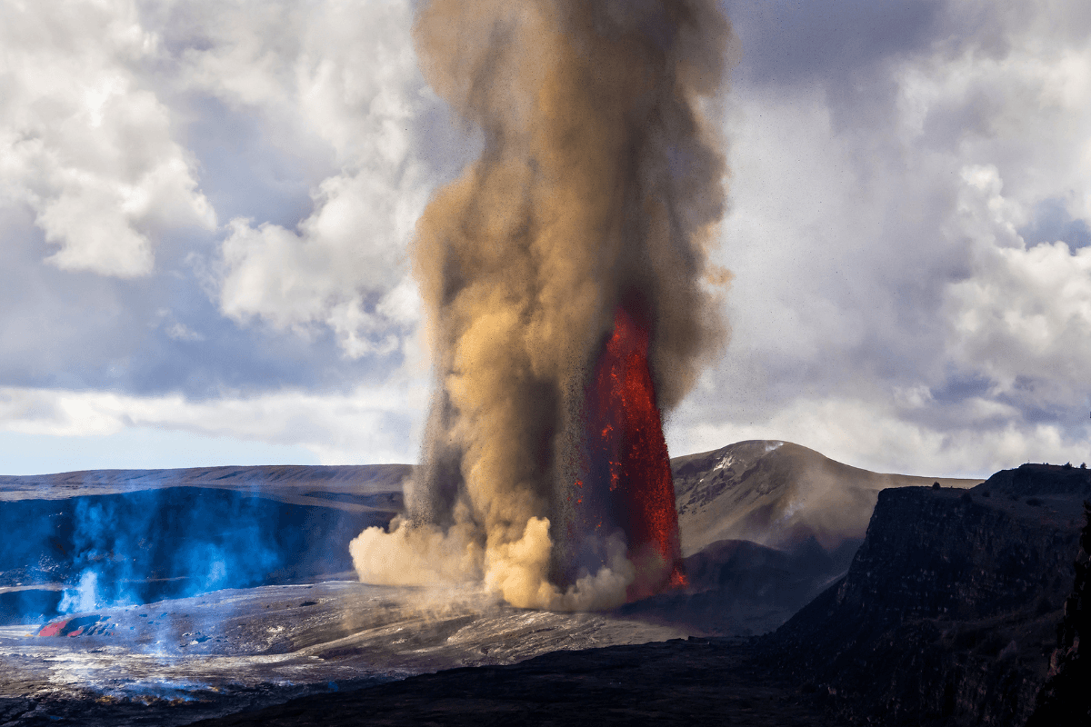 Kīlauea Summit is Temporarily Closed Due to Volcanic Hazards During Episode 43