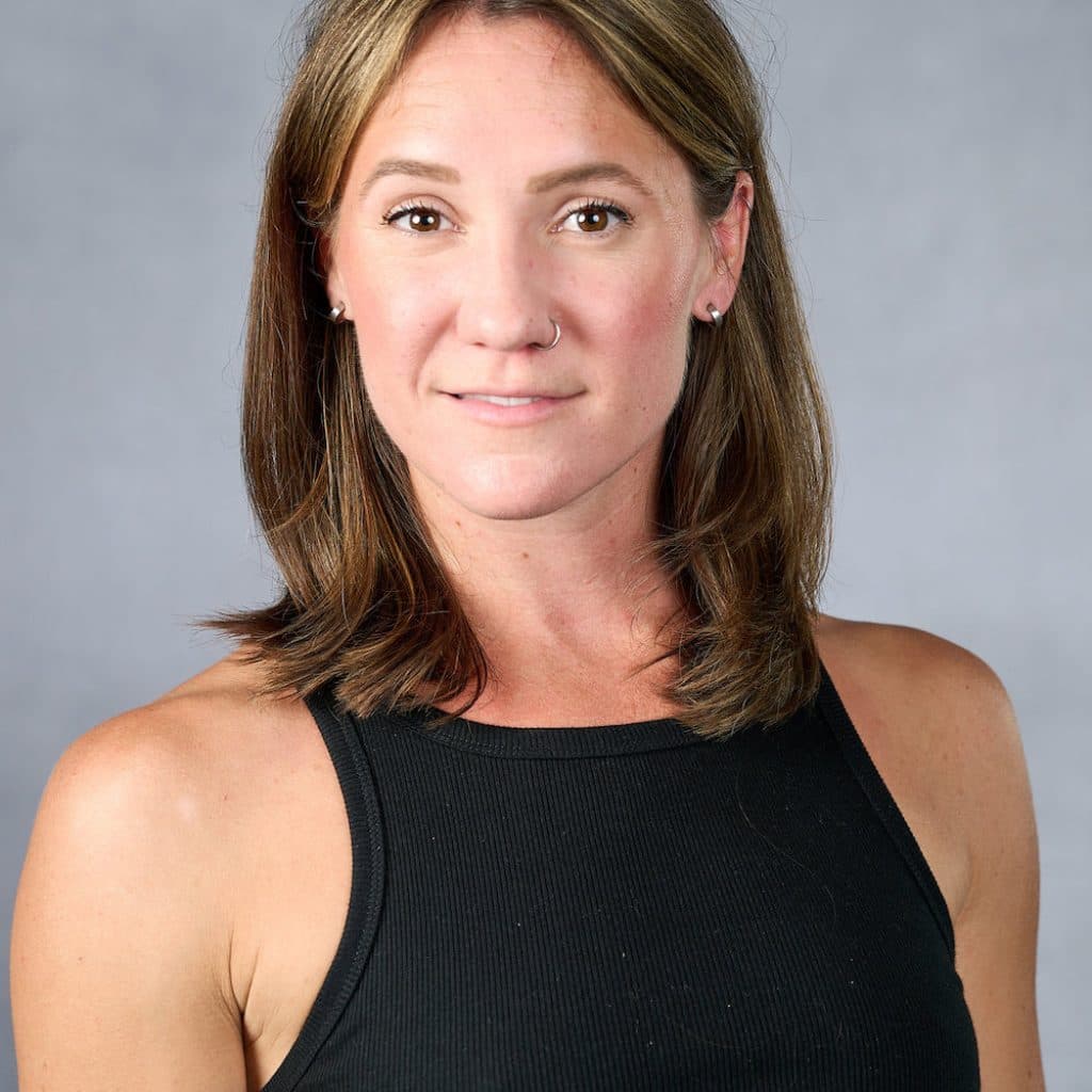 Bowing and exiting for the last time: The social and emotional dynamics of retiring from the stage